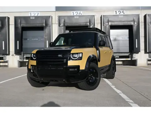 Land Rover Defender 110 2.0 P300e 110 Trophy Edition Deep Sandglow Yellow | € 1.437 per maand*