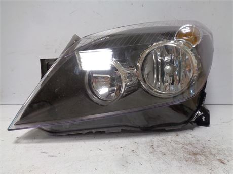 Opel Astra GTC 2004-2010 Koplamp links