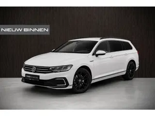 Volkswagen Passat Variant 1.4 TSI PHEV GTE Business | Stoelverwarming | Keyless | Navigatie | Apple 
