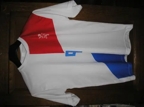 Shirt :van persie, nr 9 - maat 158, met broek, i.p.st. - 15