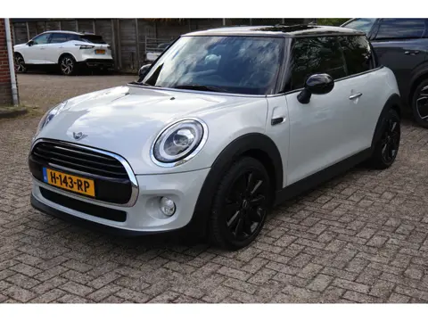 MINI 3-deurs 1.5 Cooper Chili / NL-Auto  / Clima / Carplay / Sportinterieur / Led koplampen