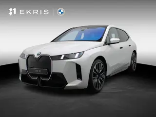 BMW iX xDrive45 M Sportpakket Pro | Innovation Pack | Sky Lounge