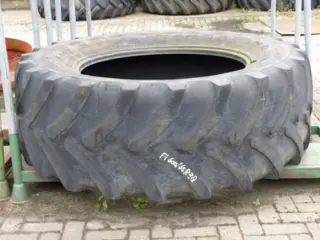 R38 Firestone 600/65R38