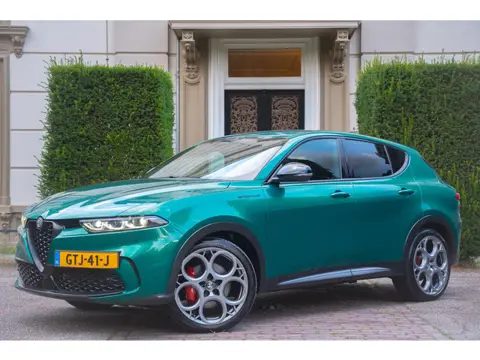 Alfa Romeo Tonale 1.5T Hybrid Edizione Speciale TREKHAAK | ADAPTIVE | CAMERA | CARPLAY| BLIND SPOT