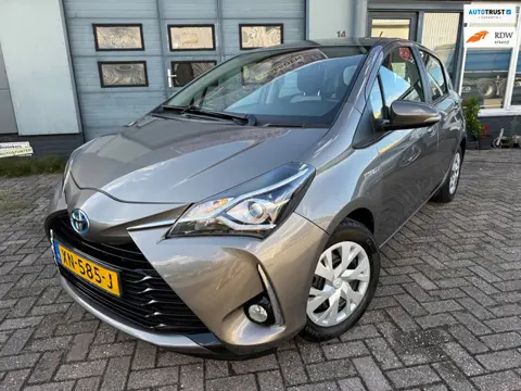 Toyota Yaris 1.5 HYBRID ASPIRATION AUTOMAAT CLIMA CAM NAP 100%DEALER OND