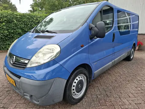 Opel Vivaro 2.0i L2H1 DUBBEL CABINE 6 ZITPLAATSEN BENZINE 117PK