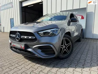 Mercedes-Benz GLA-klasse 250 e AMG Line FULL! / Airco / Navi / Sfeerverlichting / Adaptive Cruise Co