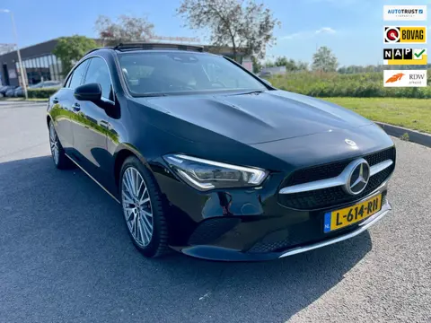 Mercedes-Benz CLA-klasse 180 Business Solution Luxury, Aut, Pano, Elektr stln, Cam, 1e eig afk, Geen