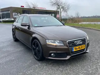 Audi A4 Avant 2.0 TFSI quattro Pro Line Business, 211pk, Aut, Trekhaak, Cruise/Climate, Pdc, Navi, G