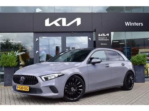 Mercedes-Benz A-Klasse 180 Business Solution | Navigatie | Camera | Cruise Control | Climate Control