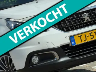 Peugeot 2008 1.2 PureTech Active Pack - Blanc Banquise - Carplay/Nav/PDC