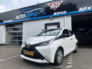 Toyota Aygo 1.0 VVT-i x-now /Nieuwe apk/Airco/All season banden/cruis control
