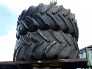 R28 Goodyear 600/65R28
