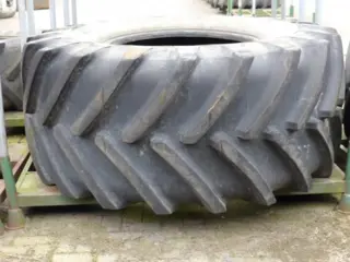 R32 Michelin 800/65R32