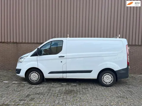 Ford Transit Custom 270 2.2 Navi Airco Trekhaak BTW 21%
