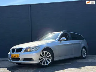 BMW 3-serie Touring 318i | Automaat | Pano | Stoelverwarming