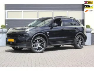 Lynk & Co 01 1.5 PHEV Plug-in hybrid | NAP | Black-line | Panoramadak |