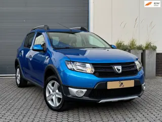 Dacia Sandero 0.9 TCe Stepway Lauréate | Navigatie | Trekhaak | Bluetooth | Airco | Allseason