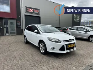 Ford FOCUS Wagon 1.0 EcoB. Titanium D-Riem VV 2026 APK 2027!