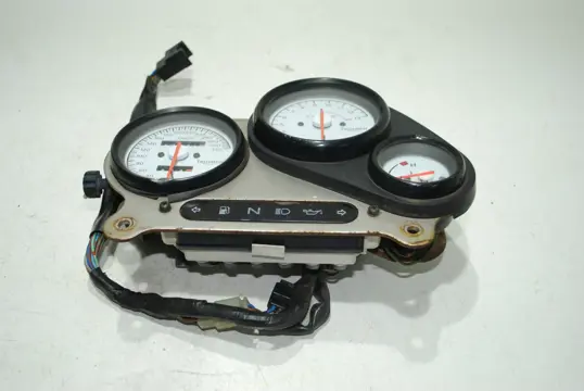 TELLERSET Triumph 900 Daytona 1995 - 1996