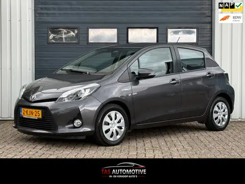Toyota Yaris 1.5 Full Hybrid Aspiration 2e EIG/NAVI/CRUISE