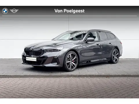 BMW 5 Serie Touring 530e | M-Sport PRO | Trekhaak | Driving Assistant Plus | Innovation pack
