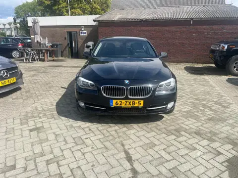 BMW 5 Serie 520i Upgrade Edition ecc navi leer xenon etc etc AUTOMAAT