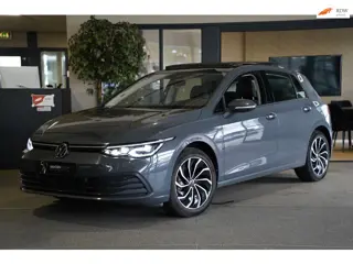 Volkswagen Golf 8 1.5 eTSI Style 150PK DSG Pano IQ Light Alcantara Virtual Cam Keyless