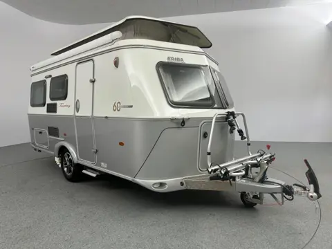 Eriba Touring 530 GT 60 Years Edition Cassetteluifel Mover