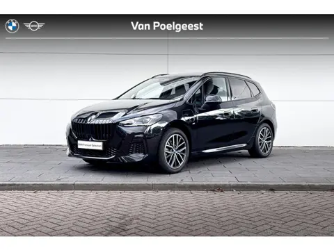 BMW 2 Serie Active Tourer 225e xDrive | M-Sport | Stuurwielrand verwarmd | Glazen panoramadak |