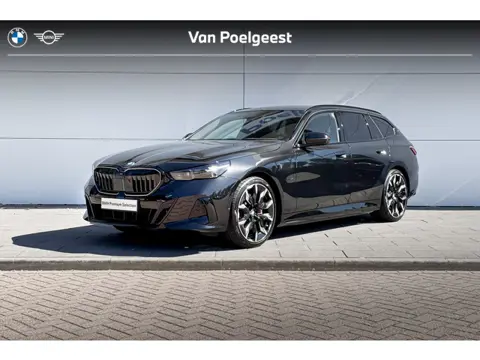 BMW 5 Serie Touring 550e xDrive M-Sport Pro | Bowers & Wilkins | Trekhaak | Innovation Pack | Travel