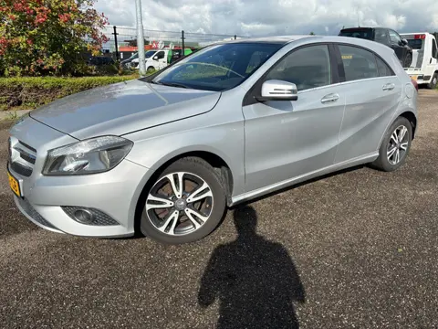 Mercedes- A- 180 Ambition MOTOR DEFECT BJ 2013