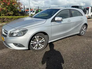 Mercedes- A- 180 Ambition MOTOR DEFECT BJ 2013