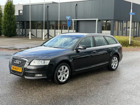 Audi A6 Avant 2.0 TDI Business Edition Aut. Navi Trekhaak