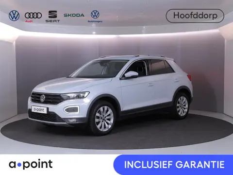 Volkswagen T-Roc 1.5 TSI Style Business 150 pk | Navigatie | Trekhaak (afneembaar) | Parkeersensoren