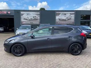 Kia Cee'd 1.6 GDI Business Pack - Airco ecc - Cruise control - Bluetooth/handsfree - Navigatie - Cam