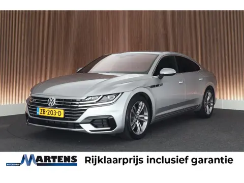 Volkswagen Arteon 1.5 TSI 150pk DSG 2x R-Line Trekhaak Stoelverwarming Keyless Virtual Cockpit Navig