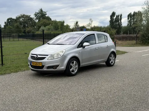 Opel Corsa 1.4 | AIRCO | CRUISECONTROL | GEEN APK ZIE ADV!