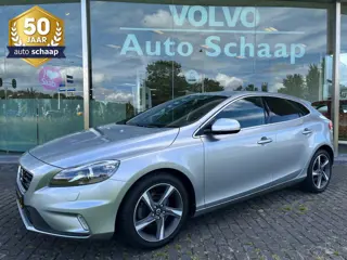 Volvo V40 1.6 T2 R-Design | Rijklaar incl garantie | Trekhaak Navigatie Donker getint glas