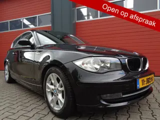 BMW 1-serie 118i Business Line,Sportstoelen,Automaat,Mooie auto!