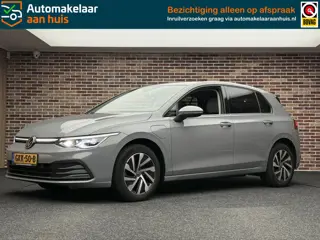 Volkswagen Golf 1.4 eHybrid Style | Wit interieur | ErgoActive | Stuurverwarming | Stoelverwarming |