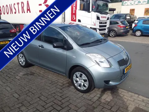 Toyota Yaris 1.3 VVTi Terra (bj 2007)
