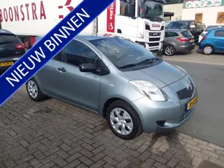 Toyota Yaris 1.3 VVTi Terra (bj 2007)