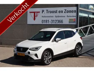SEAT Arona 1.0 EcoTSI FR Automaat/Virtueel cockpit/Stoelverwarming/Apple carplay/Achteruitrijcamera/