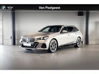 BMW 5 Serie Touring 550e xDrive | M Sport | Glazen Panoramadak | Bowers & Wilkins | Comfort Access |