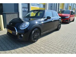 Mini 5-Deurs 1.5 Cooper Business