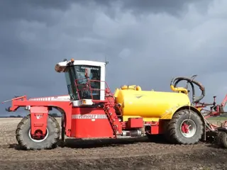 Vervaet Hydro Trike met sleepslang Speciaal uitgerust voor de mesttoediening, een Trike met drukwiss