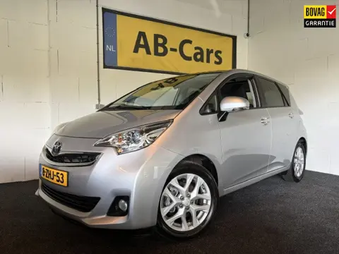 Toyota Verso-S 1.3 VVT-i Automaat met Navi, Trekhaak en Panoramadak