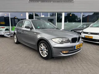 BMW 1-serie 116i Business Line/Navigatie/Lichtmetaal.