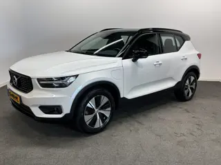 Volvo XC40 T4 211pk AUT7 PHEV R-Design Trekhaak 1800kg/ Adapt. Cruise/ Camera/ Stoel en Stuur verw.